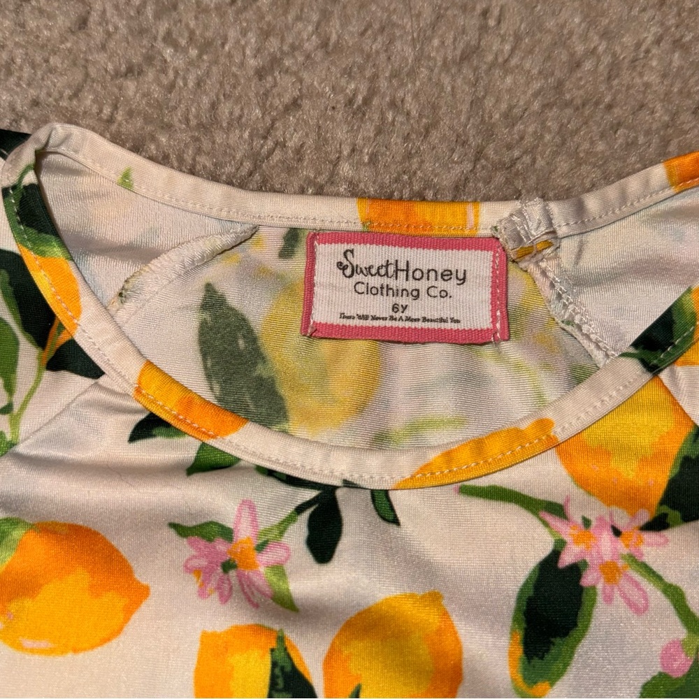 SweetHoney Rashguard - Picture 3 of 4